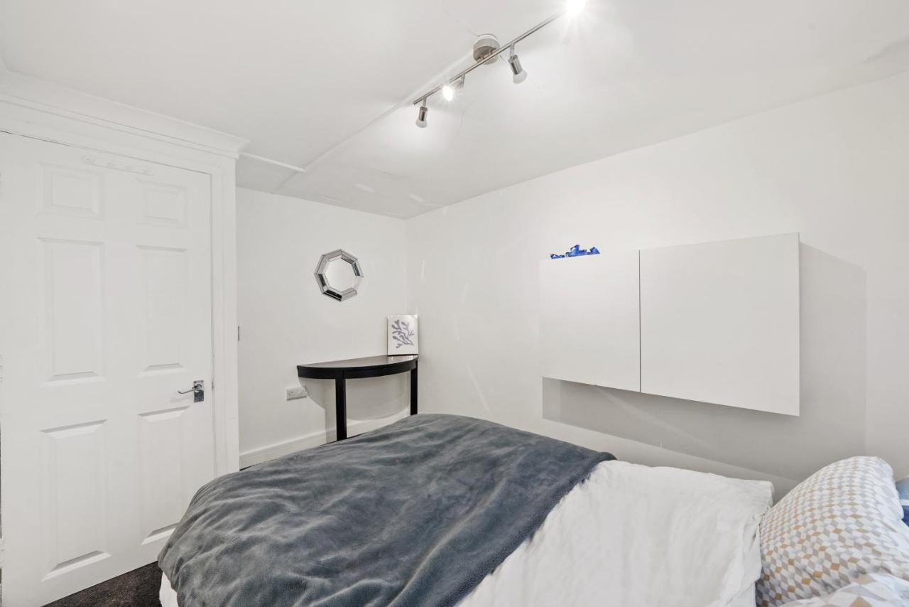Modern One Bedroom Apartments In Okręg wyborczy Hove Zewnętrze zdjęcie