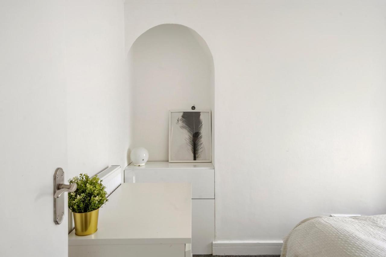 Modern One Bedroom Apartments In Okręg wyborczy Hove Zewnętrze zdjęcie
