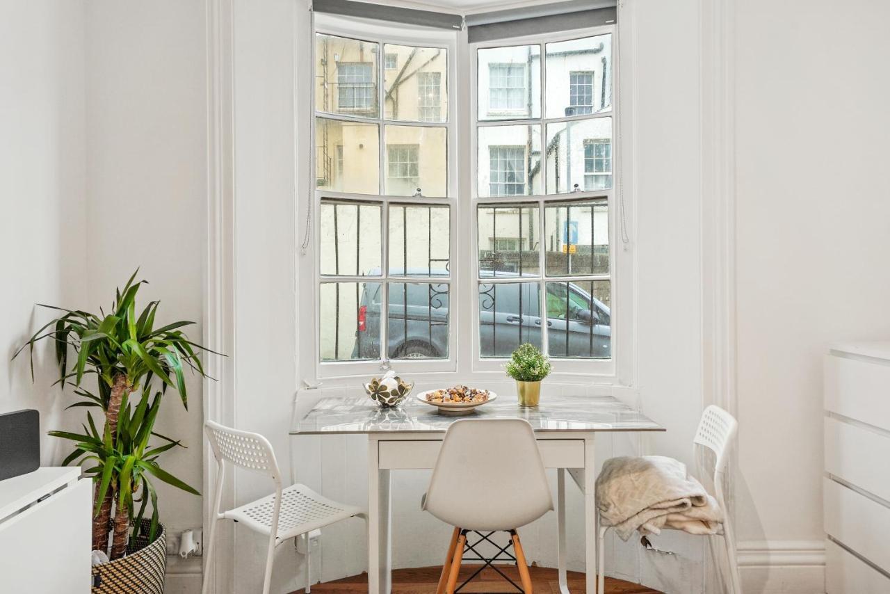 Modern One Bedroom Apartments In Okręg wyborczy Hove Zewnętrze zdjęcie